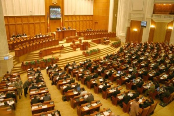 Deputaţii au aprobat noua componenţă a Biroului Permanent